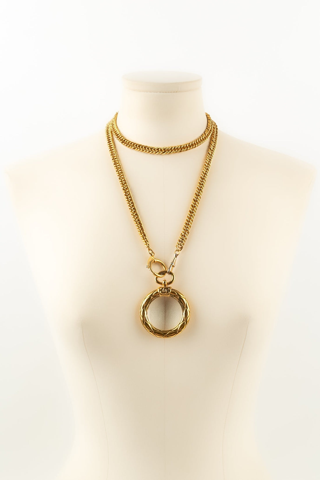 Collier loupe Chanel 1980s