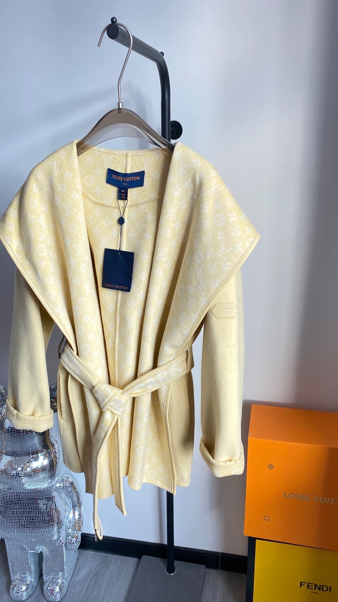 Luxury Louis Vuitton Wrap Coat 034