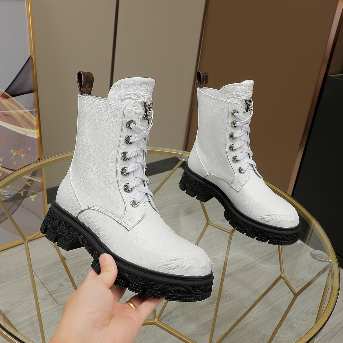 Premium Louis Vuitton BOOTS 038