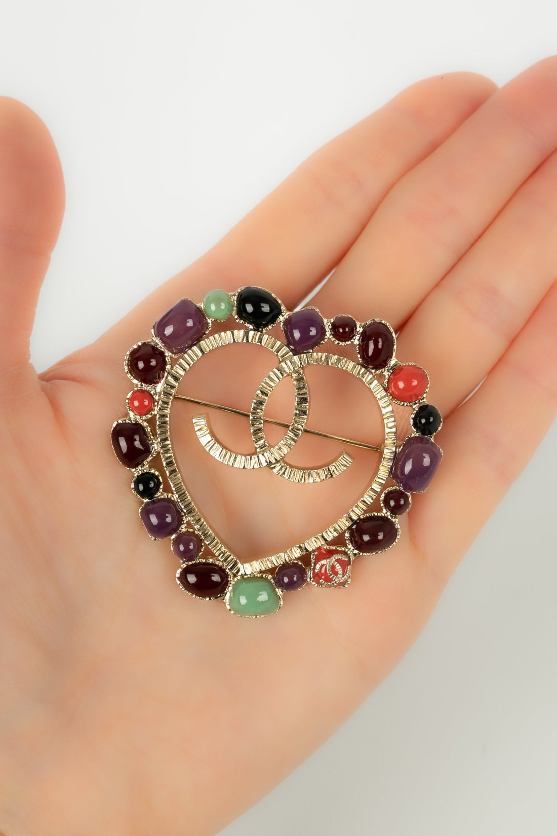 Broche cc Chanel Croisi�re 2009