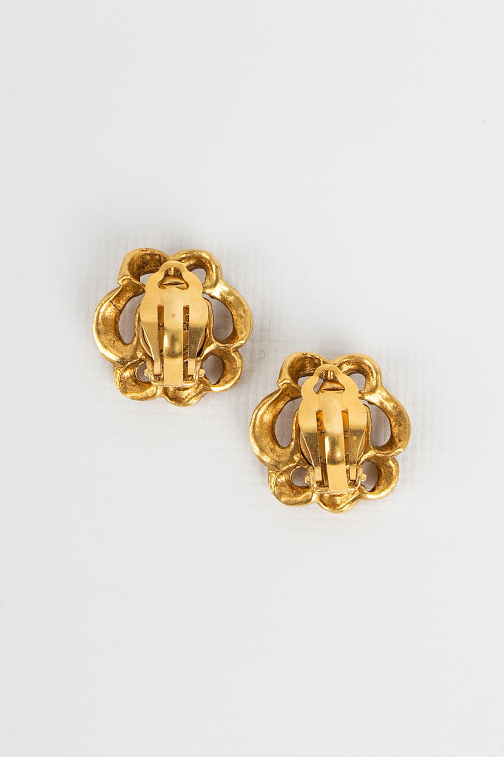 Boucles d'oreilles baroques Chanel