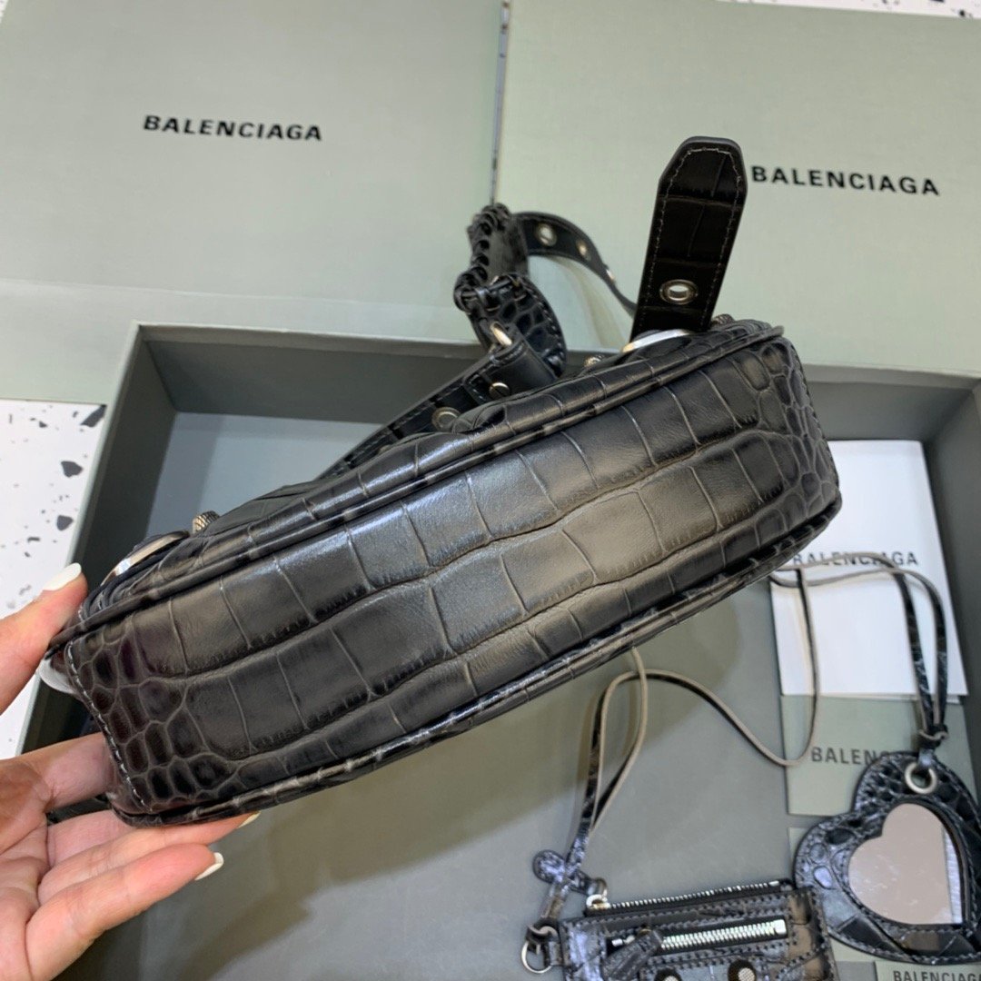 Baltlm Le Cagole XS Shoulder Bag In Black, For Womtlm,  Bags 10.2in/26cm