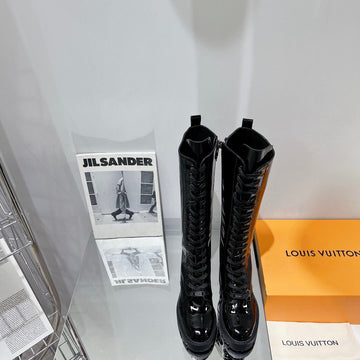 Premium Louis Vuitton BOOTS 011