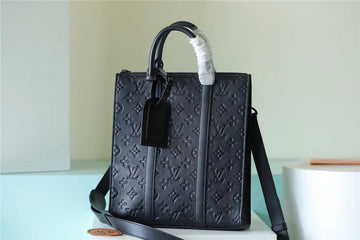 LV Sac Plat Cross Taurillon Black For Mtlm, Bags, Shoulder And Crossbody Bags 28.5in/11.2cm LV M59960