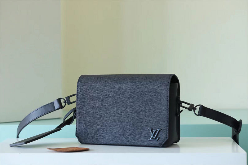 TLM - LOV Men Shoulder Bags - 060