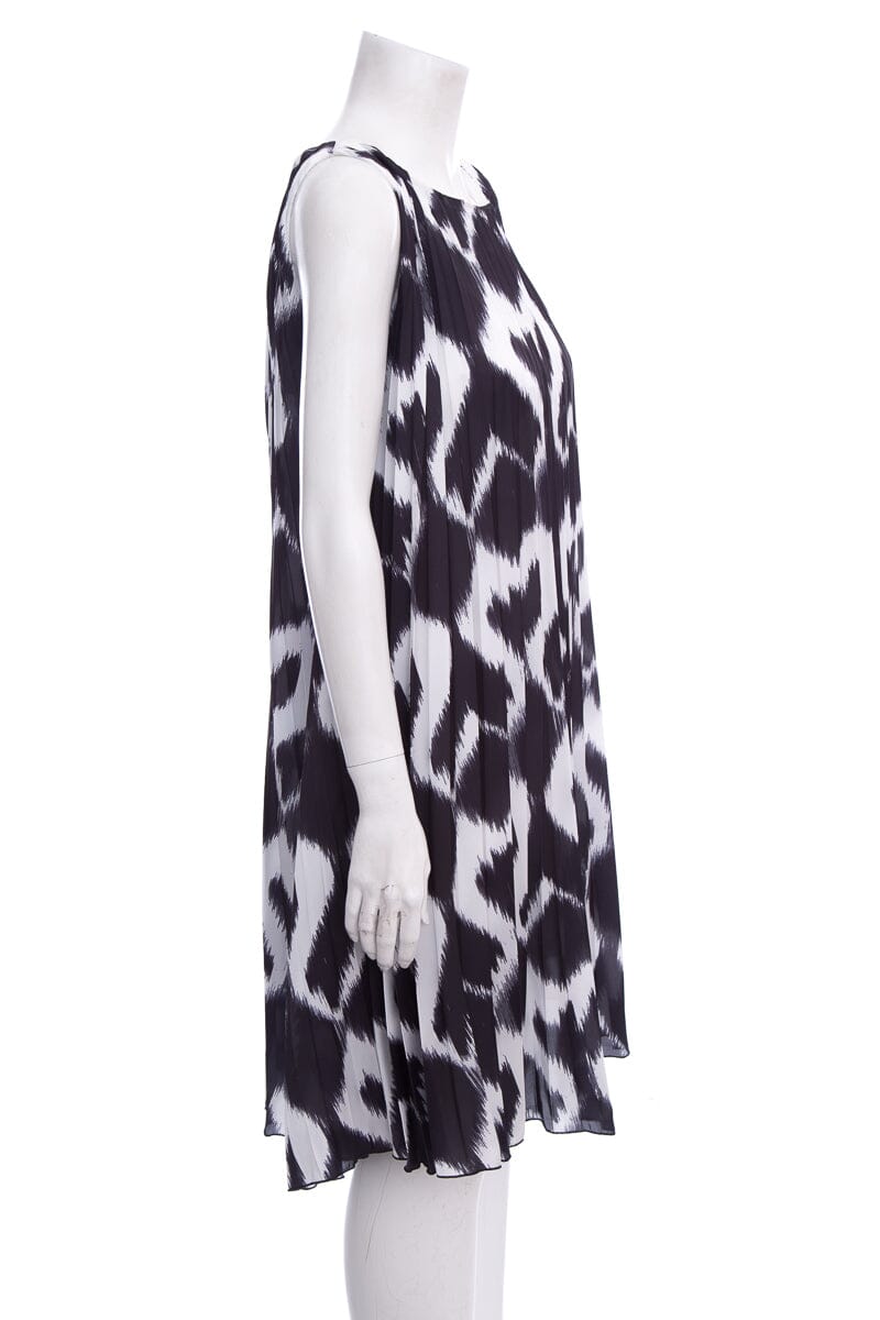 Chiara Boni Black & White Printed Sleeveles Dress SZ 40