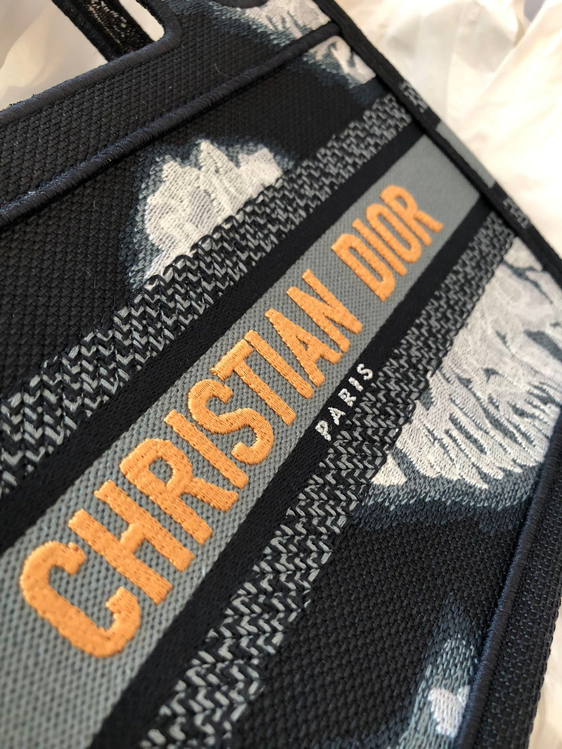 DI Mini Book Tote Black For Womtlm 9in/23cm CD