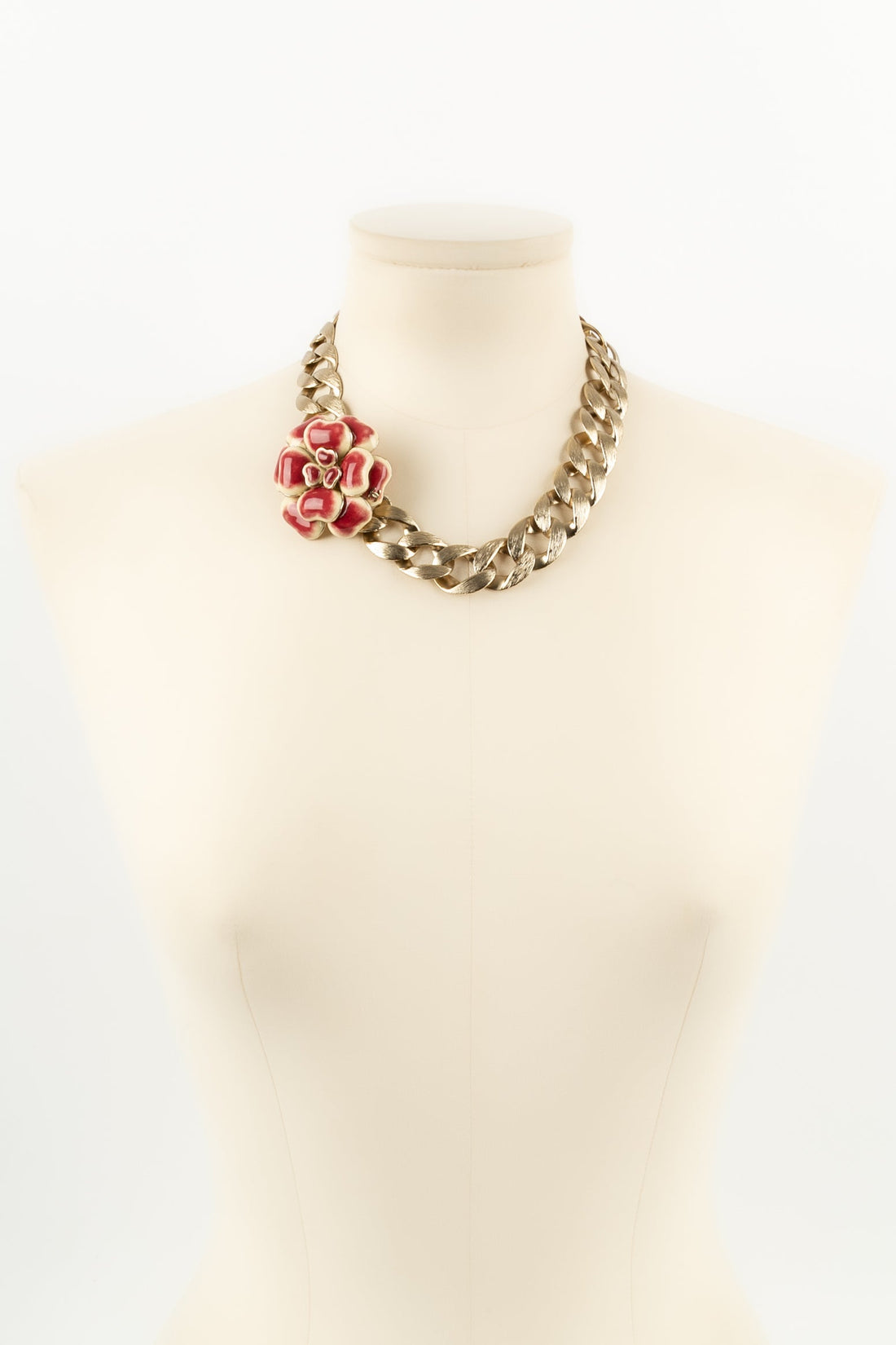 Collier cam�lia Chanel Automne 2008