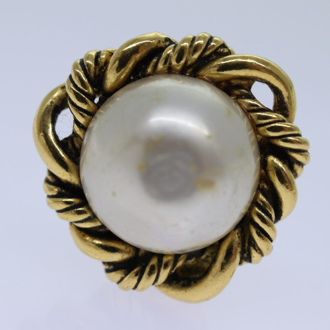 CHANEL Pearl Earring metal Gold CC Auth bs13495