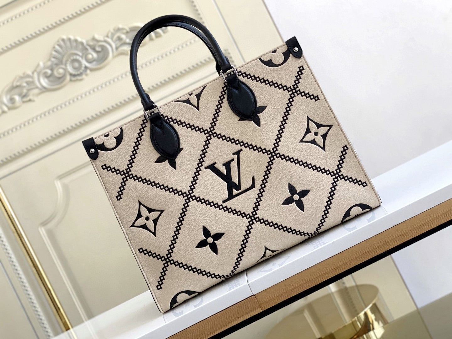LV Onthego MM Tote Bag Monogram Empreinte Crème Beige For Womtlm, Womtlm Handbags, Shoulder Bags And Crossbody Bags 13.8in/35cm LV M46016