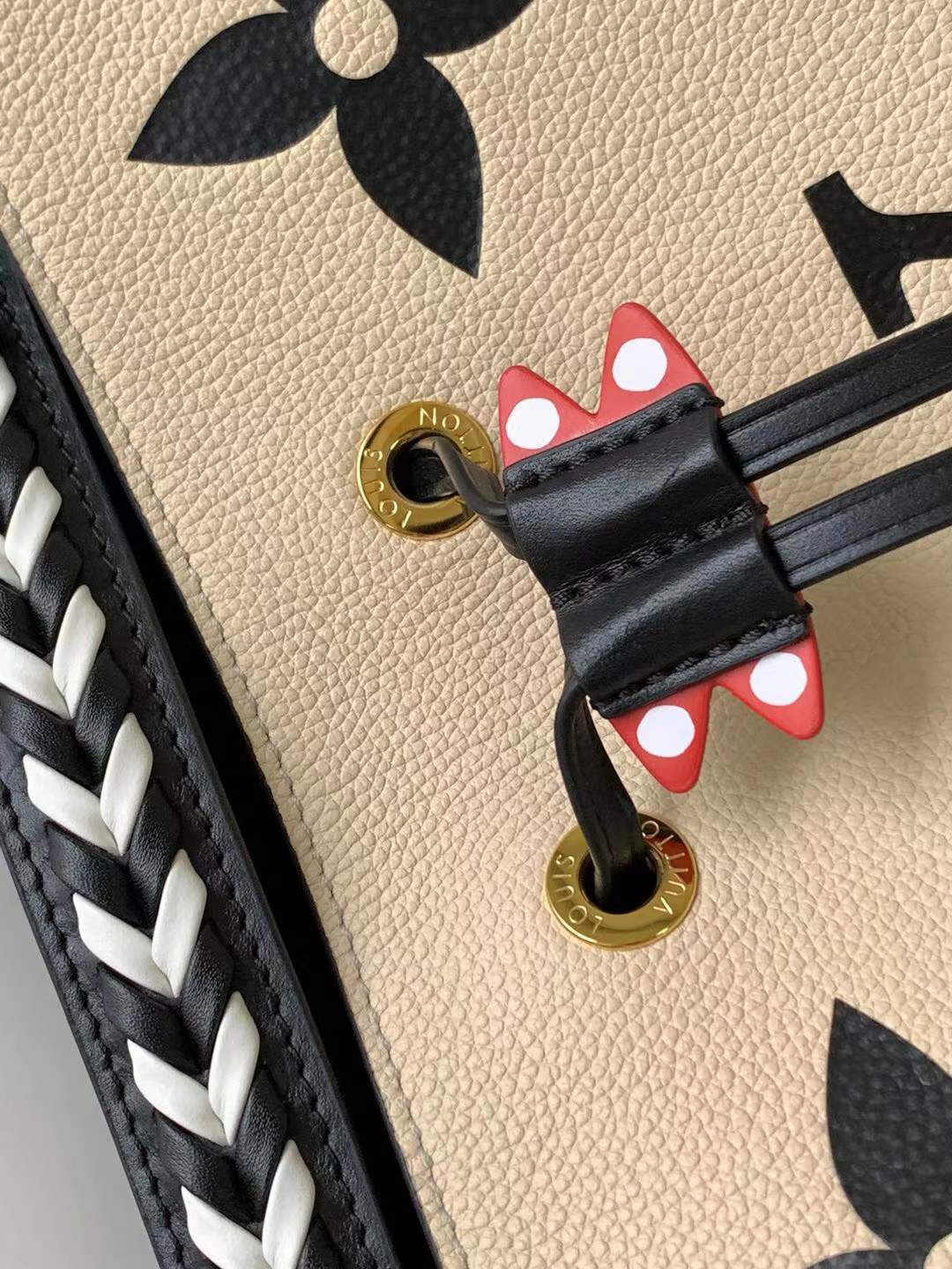 LV LV Crafty Neonoe MM Bucket Bag Creme For Womtlm, Womtlm’s Handbags, Shoulder Bags 10.2in/26cm LV M56889