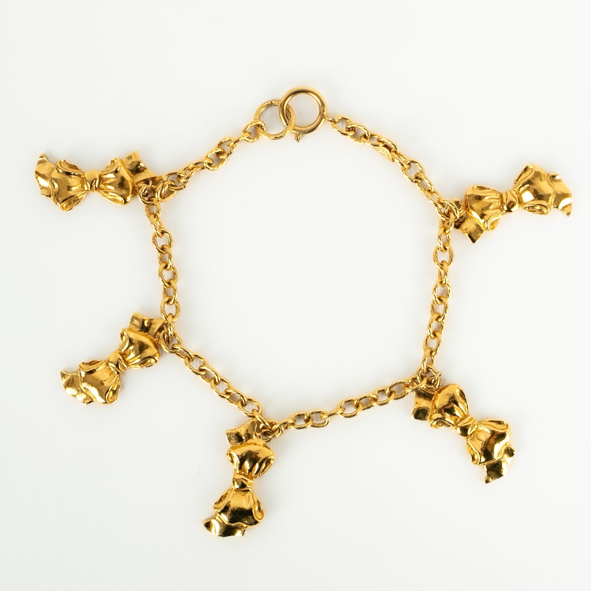 Collier dor� Chanel