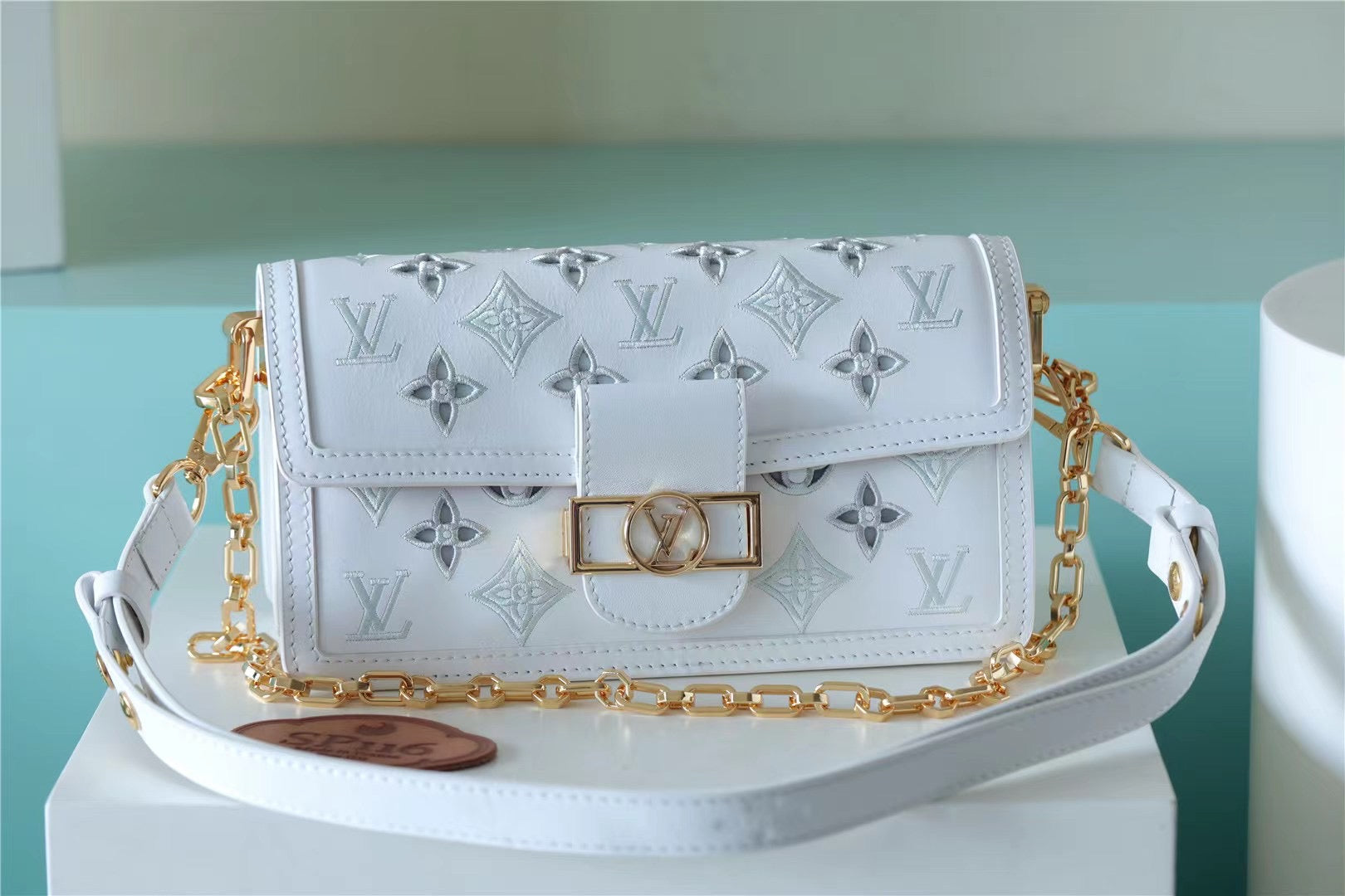LV Dauphine East West Monogram White For Womtlm,  Shoulder and Crossbody Bags 9.6in/24.5cm LV M20739