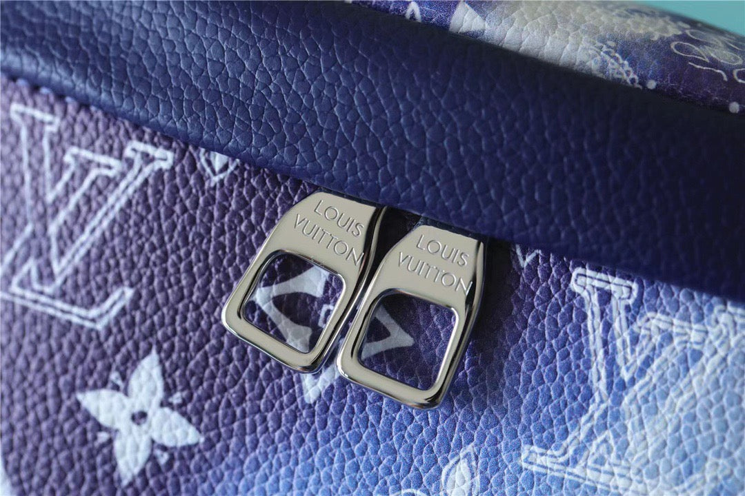 LV Discovery Bumbag PM Monogram Blue For Mtlm, Bags, Shoulder And Crossbody Bags 17.3in/44cm LV M20587