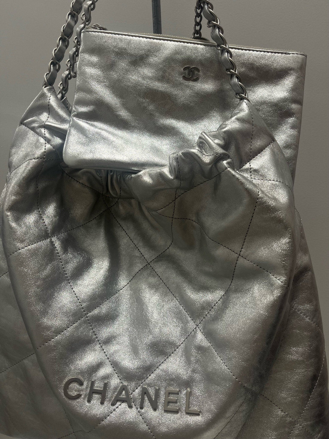 Chanel - Sac Hobo 22