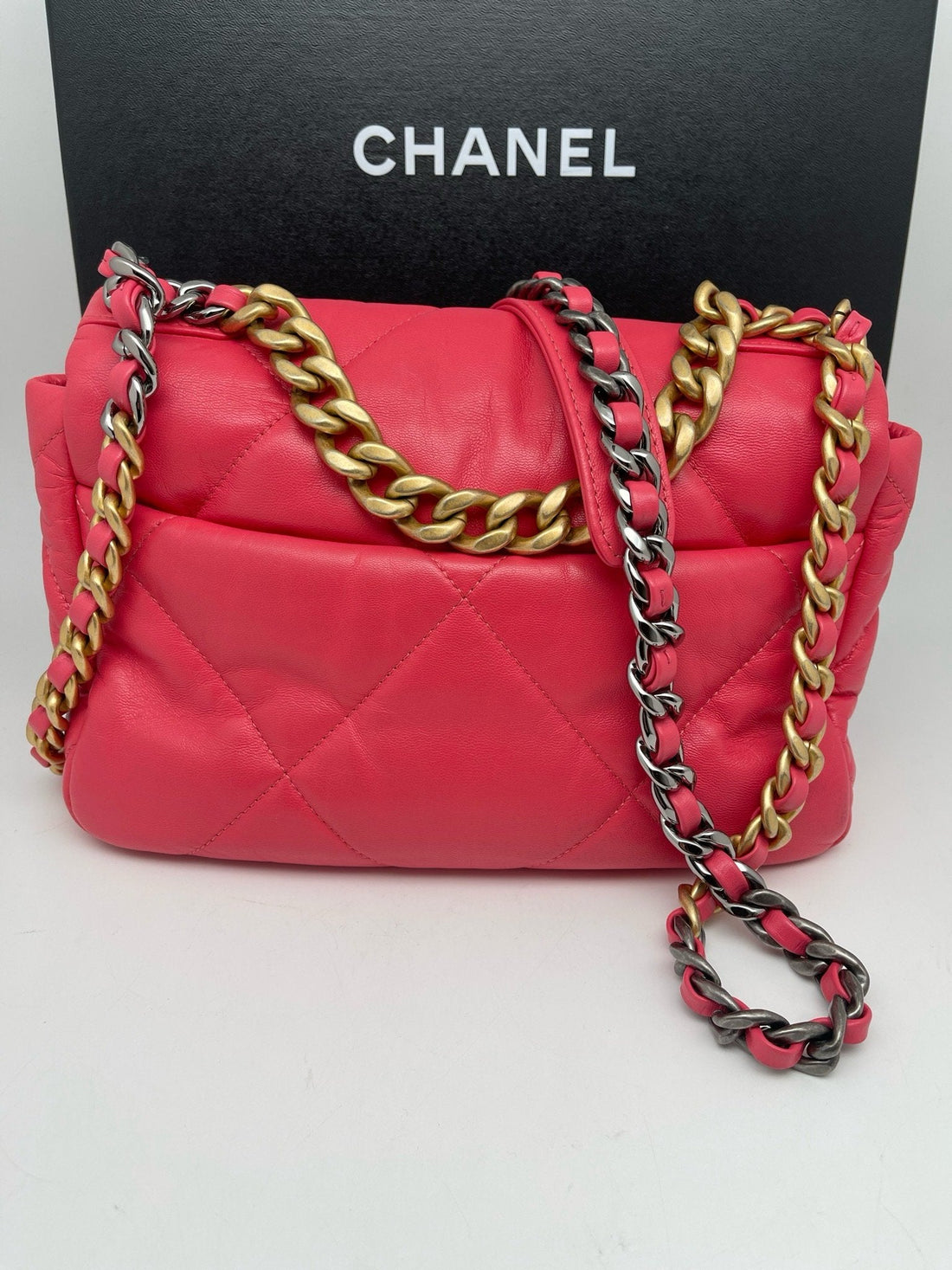 Chanel - Sac Chanel 19