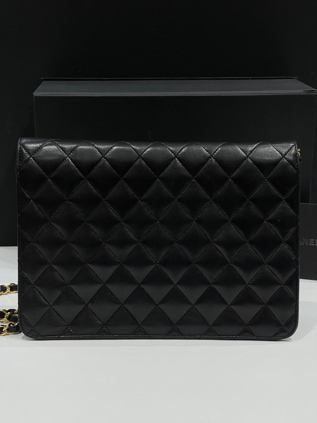 Chanel - sac classique vintage médium cuir noir