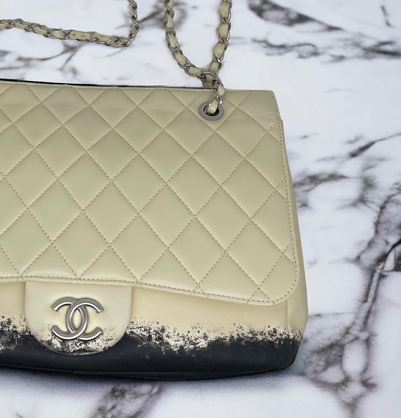 Chanel - Sac Maxi Jumbo