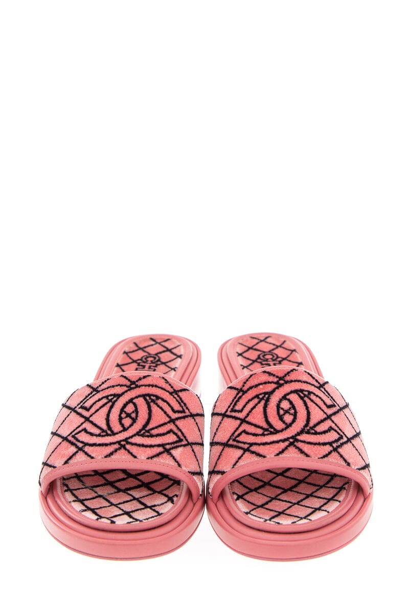 Chanel Pink & Black Velvet Fur CC Mule Sandals SZ 37.5 NWT