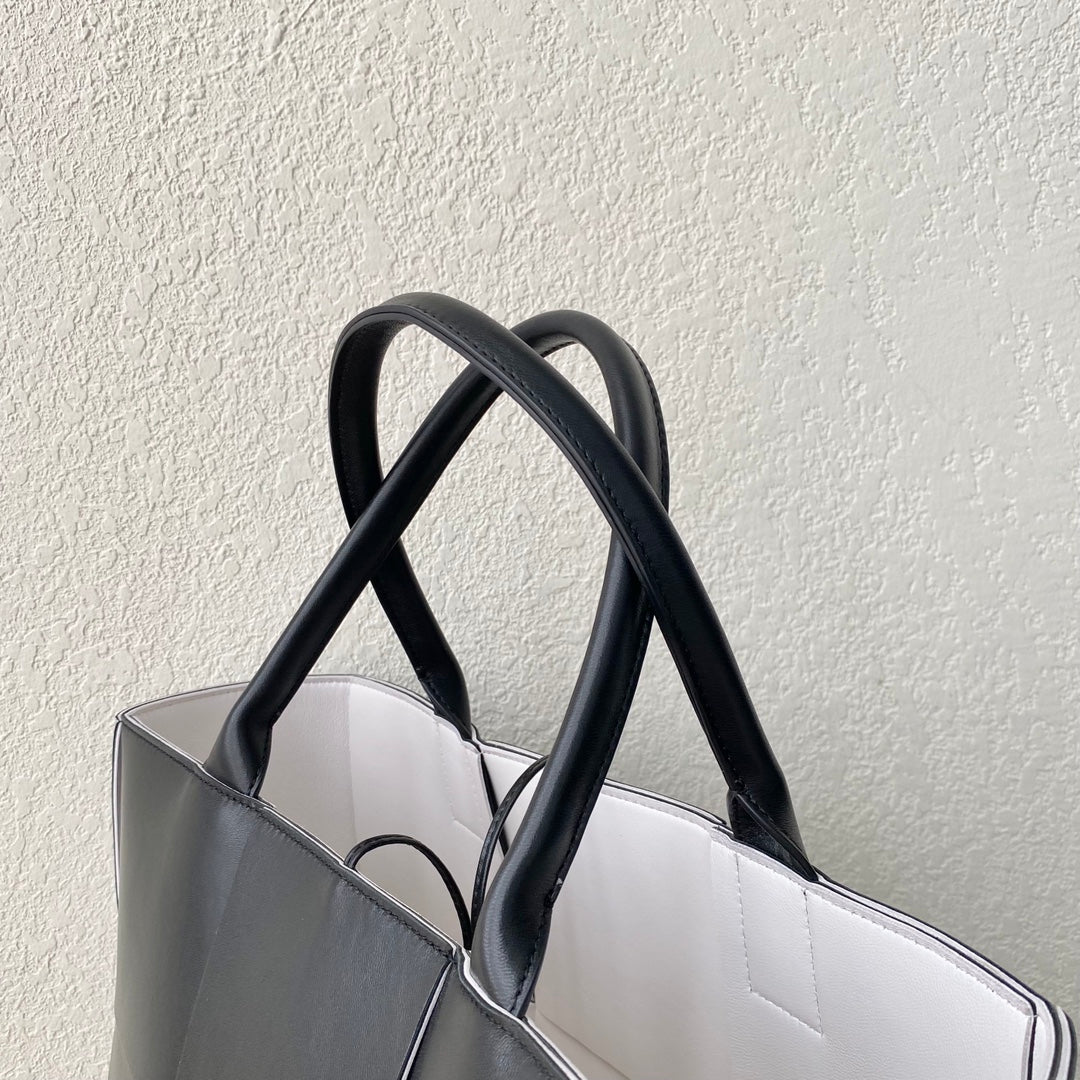 BV Arco Tote Bag For Womtlm 16.14in/41cm In Black 609175VMAY31283