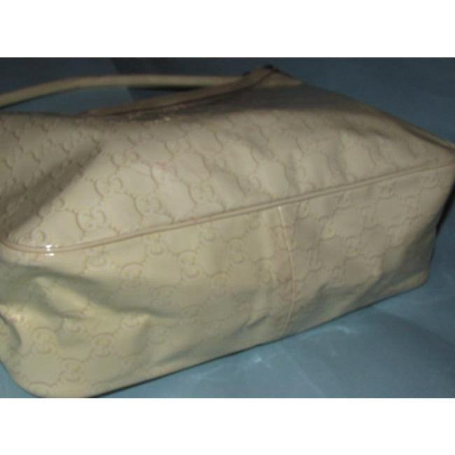 Gucci Abbey Vintage Yellow Large G Logo Print Patent Leather Hobo Bag