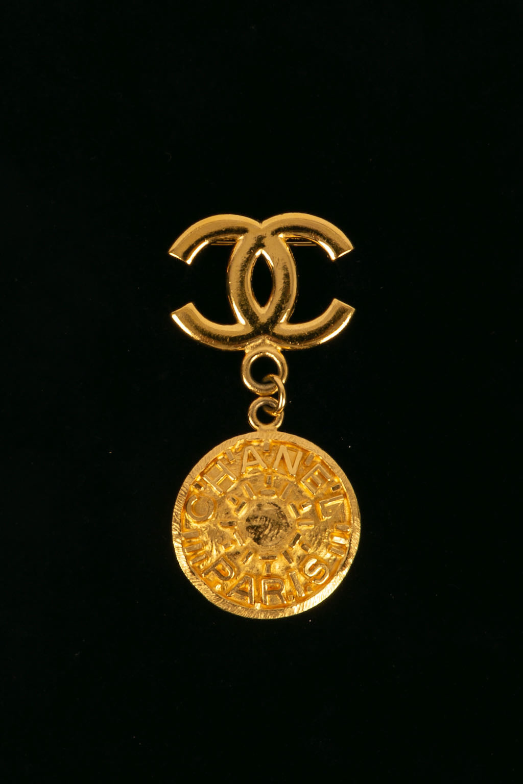 Broche dor�e Chanel 1995