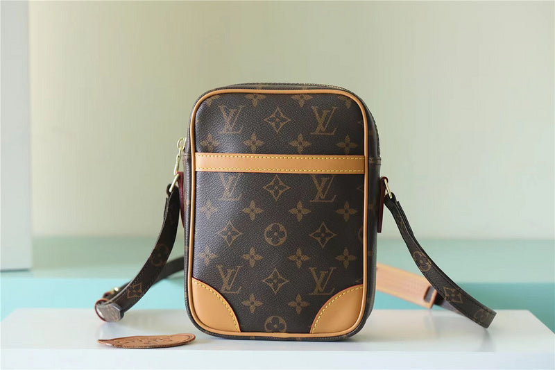 TLM - LOV Men Shoulder Bags - 076