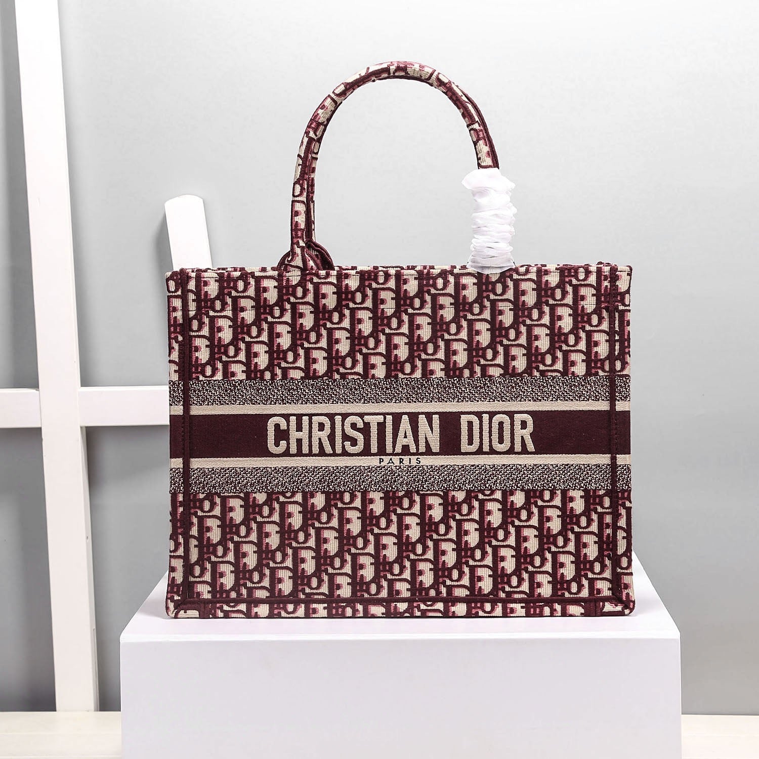 DI Medium Book Tote Red, For Womtlm, Womtlm’s Handbags 14in/36cm CD