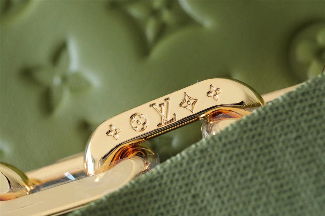 LV Coussin MM Monogram Khaki For Womtlm, Womtlm’s Handbags, Shoulder And Crossbody Bags 13.4in/34cm LV M20568