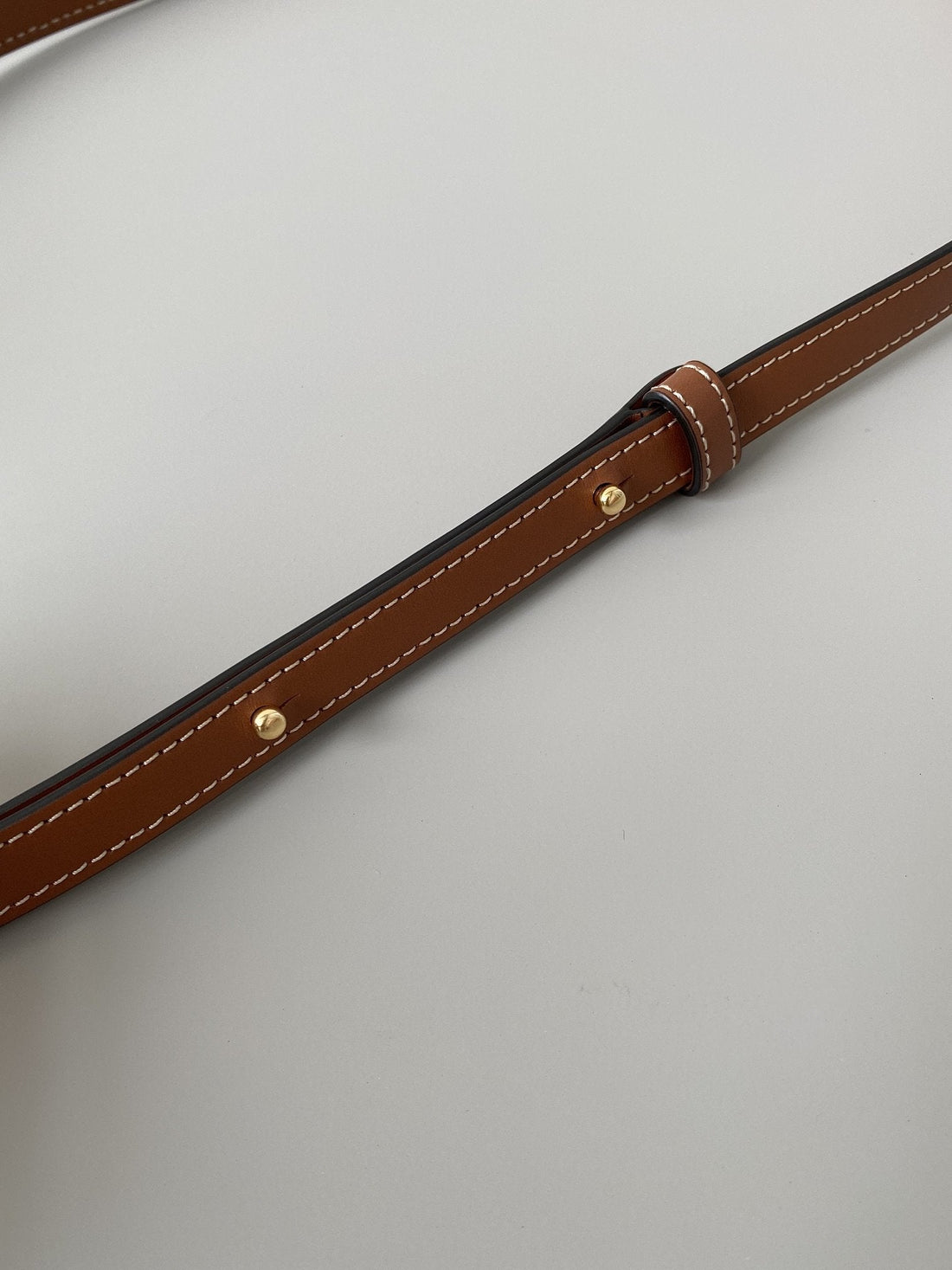 CE Crossbody Oval Purse Cuir Triomphe Brown For Womtlm 6in/16cm 10I703DPQ.04LU