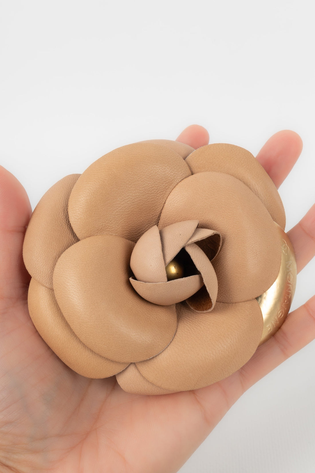 Broche Camélia Chanel