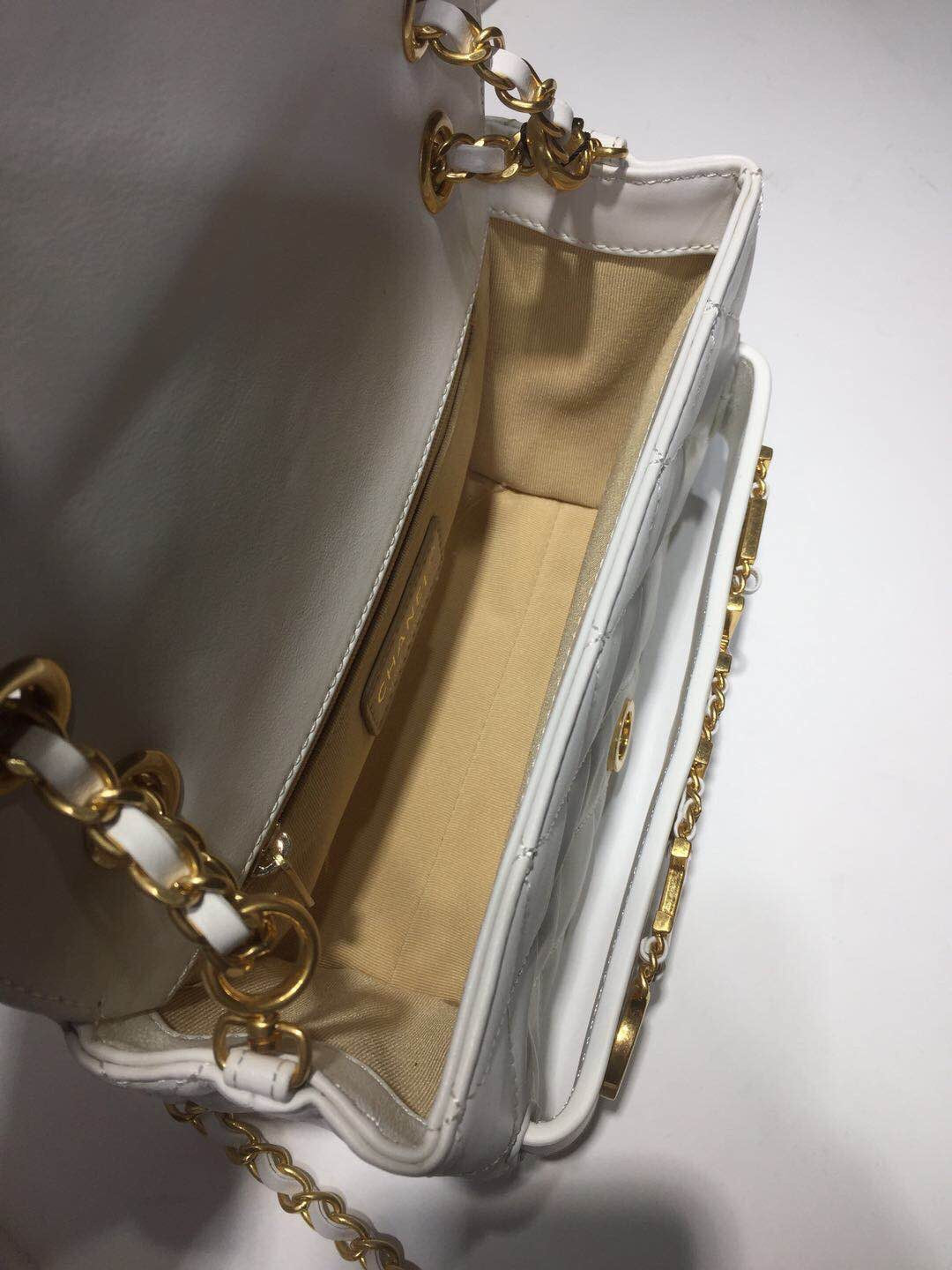 CHLFront Logo Small Flap Bag Gold Hardware Apricot For WomTLM, WomTLM&#8217;s Handbags, Shoulder Bags 8.2in/21cm AS1490