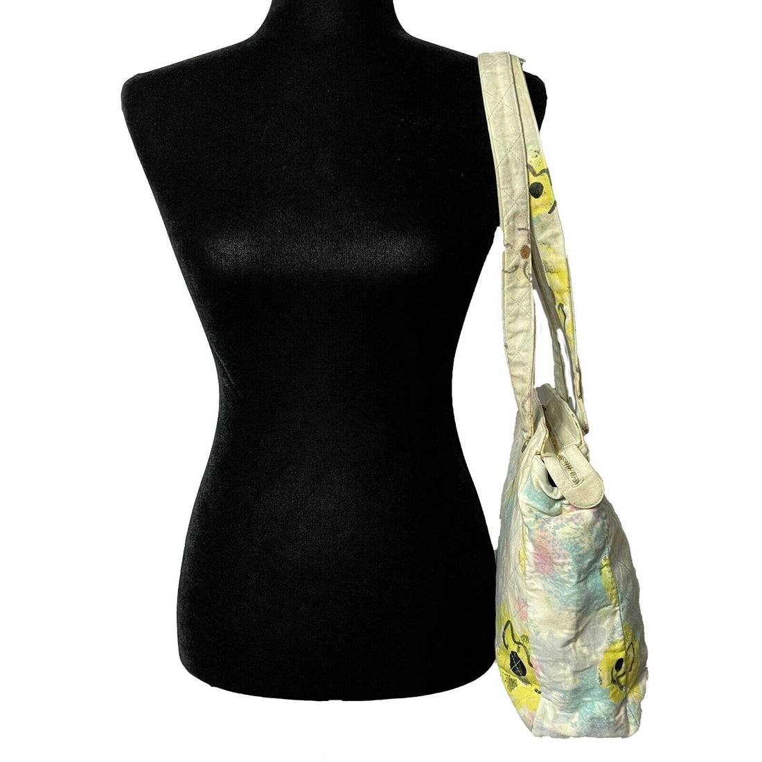 CHANEL - Vintage 1990's Graphic Multicolor Medium Camellia Print Shoulder Bag