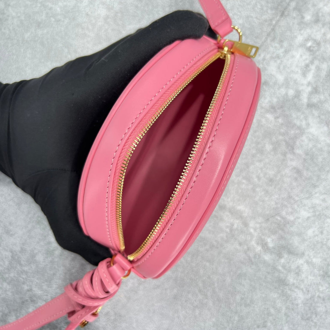 CE Crossbody Oval Purse Cuir Triomphe PiNike For Womtlm 6in/16cm 10I703DPQ.27LK