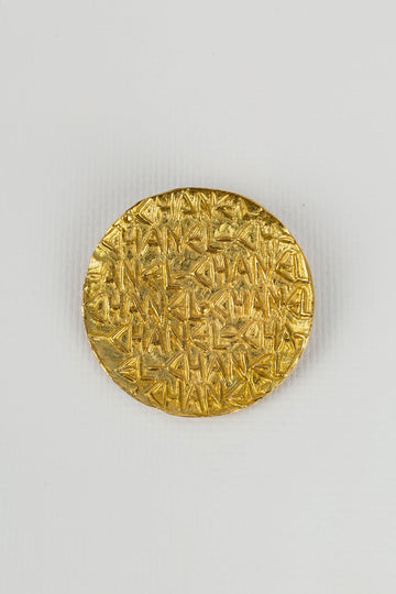 Broche en m�tal dor� Chanel