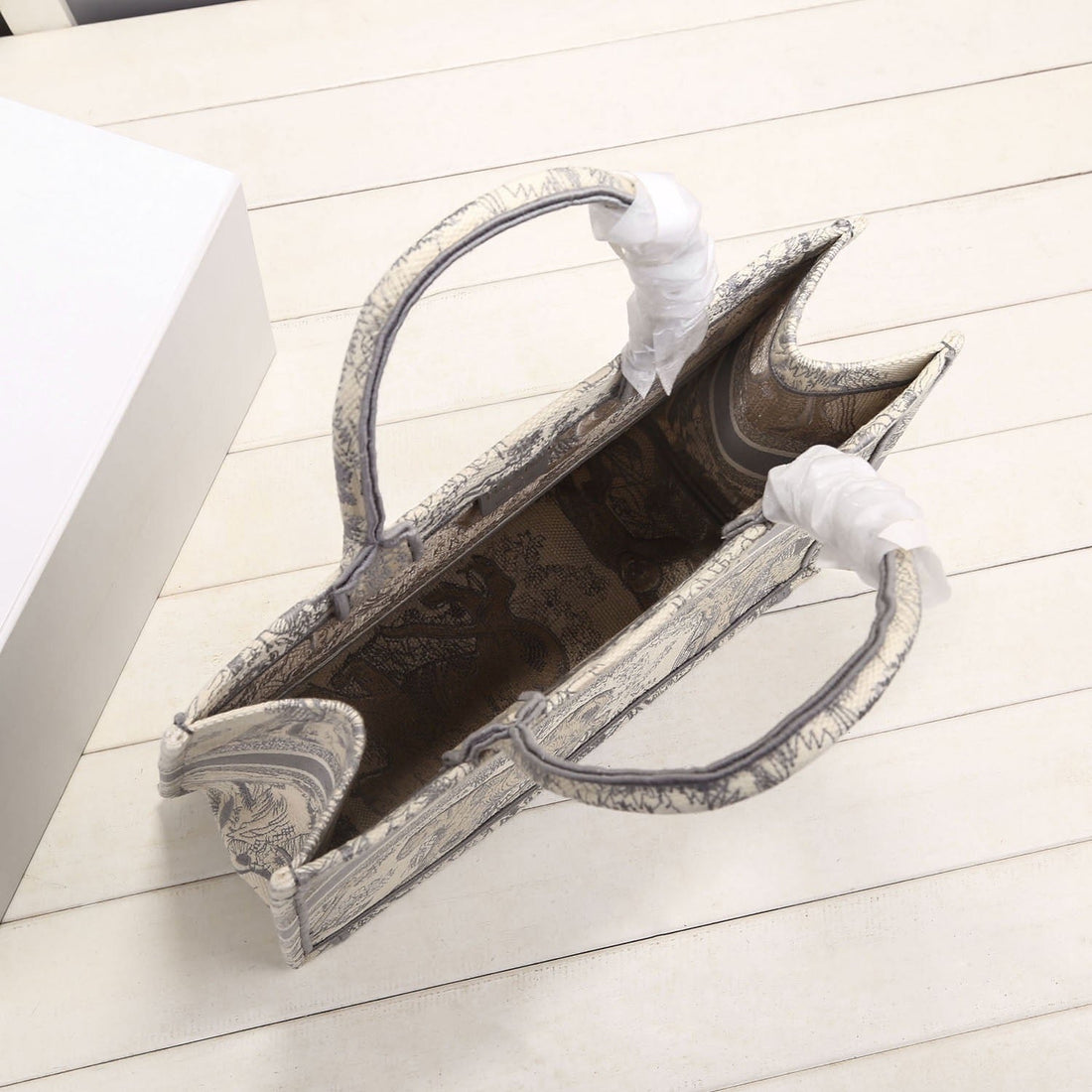 DI Medium Book Tote Gray, For Womtlm, Womtlm’s Handbags 14in/36cm CD M1296ZTDT_M932