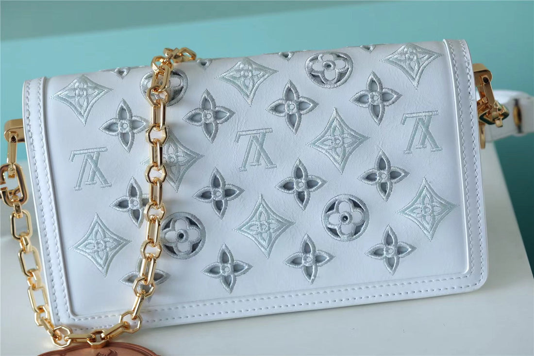 LV Dauphine East West Monogram White For Womtlm,  Shoulder and Crossbody Bags 9.6in/24.5cm LV M20739