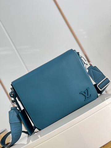 LV Messtlmger Grain Blue For Mtlm, Bags, Shoulder And Crossbody Bags 11in/28cm LV M59327