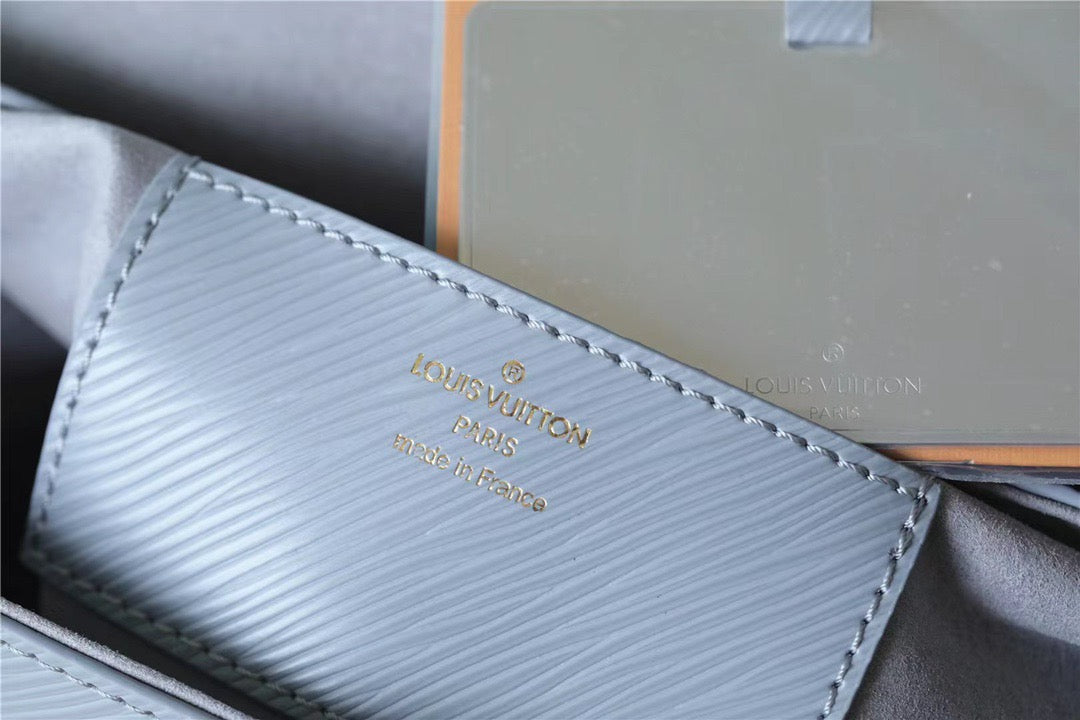 LV Twist MM Epi Light Purple For Womtlm,  Shoulder And Crossbody Bags 9.1in/23cm LV