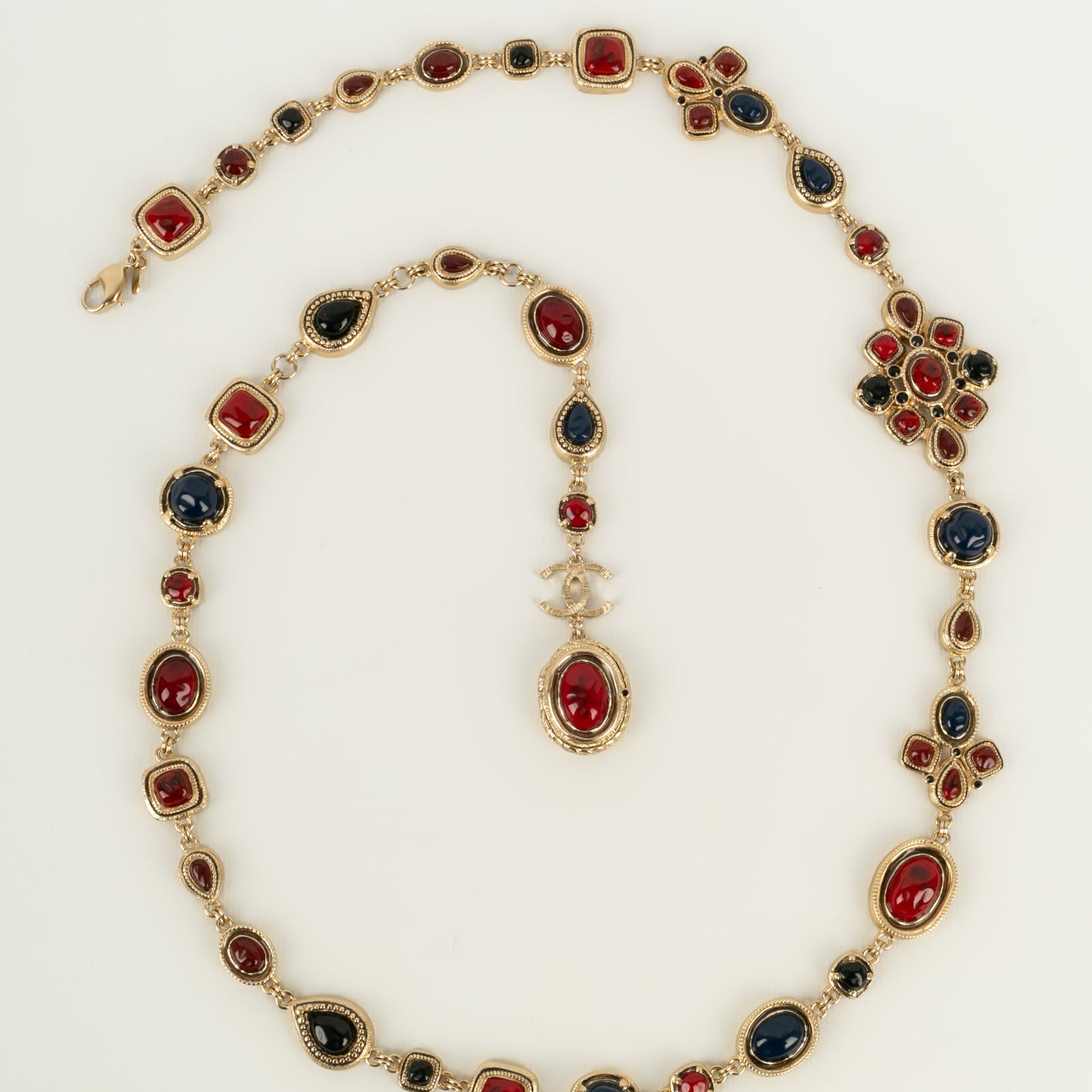 Collier Chanel Croisi�re 2010