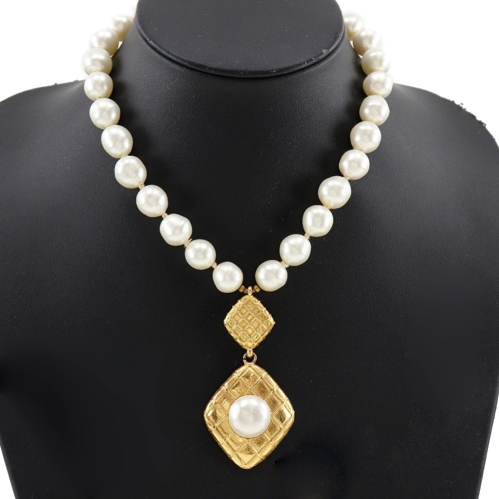 ?Suale  OFF?Chanel CHANEL necklace G    Pearl French made  110.7g  ?Supersale?Chanel CHANEL necklace Gold Makeup ×  Pearl