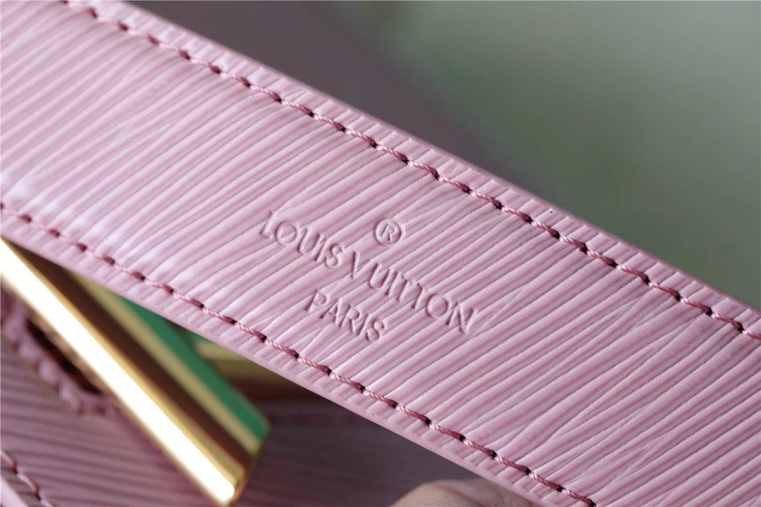 LV Twist MM Epi Guimauve Purple For Womtlm,  Shoulder And Crossbody Bags 9.1in/23cm LV