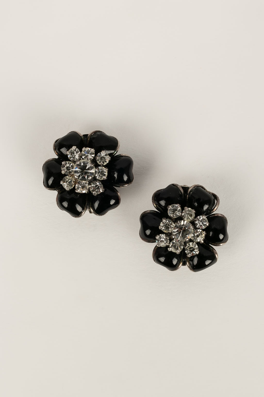 Boucles d'oreilles cam�lias Chanel