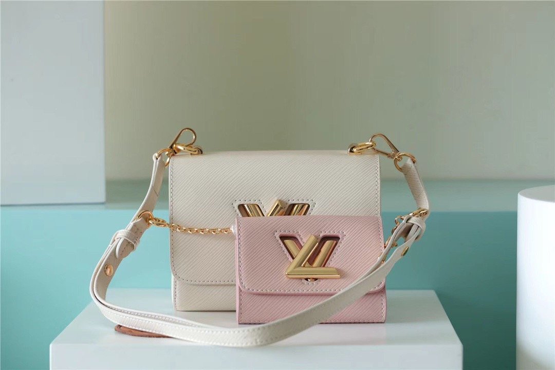 LV Twist PM Bag, Shoulder and Cross Body Bags For Womtlm Taupe Brown / Pink 7.5in/19cm LV M59886