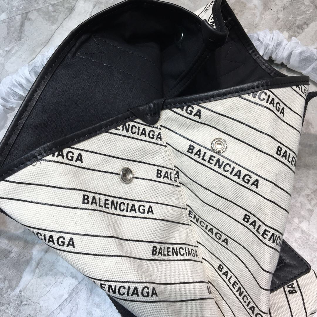 Baltlm Navy Medium Cabas Tote Bag In White, For Womtlm,  Bags 14.1in/36cm