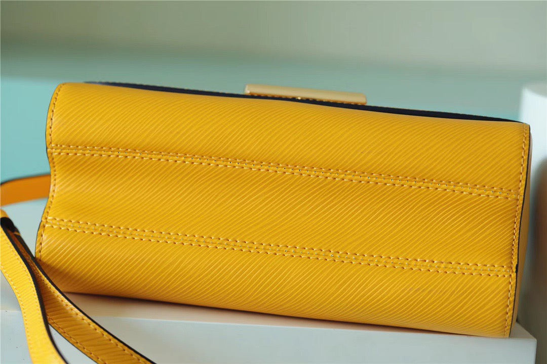 LV Twist MM Epi Sunflower Yellow For Womtlm, Womtlm’s Bags, Shoulder And Crossbody Bags 9.1in/23cm LV M59888