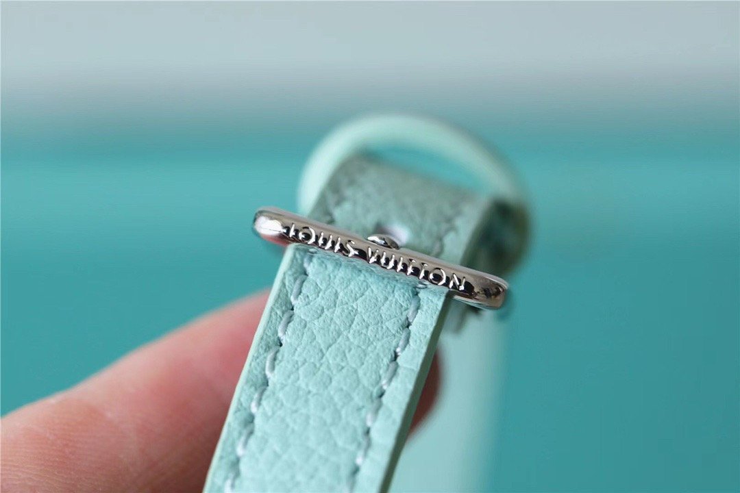 LV OnTheGo PM Monogram Empreinte Light Gretlm For Womtlm, Womtlm’s Bags, Shoulder And Crossbody Bags 9.8in/25cm LV]