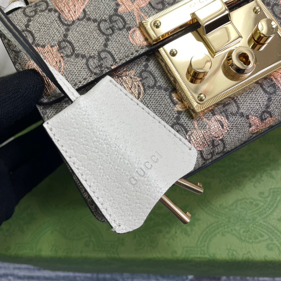 gg Padlock Small gg Strawberry Shoulder Bag Beige For Women, Women&#8217;s Bags 7.9in/20cm gg