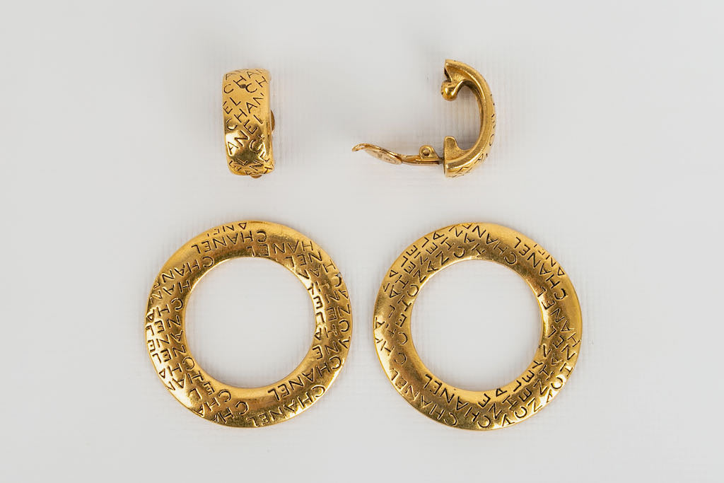 Boucles d'oreilles cr�oles Chanel