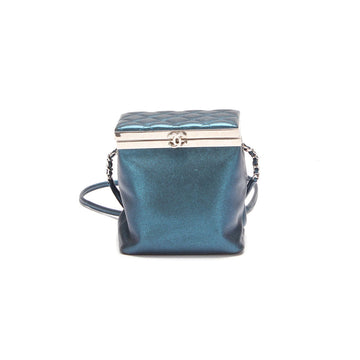 Chanel CC Leather Chain Vanity Bag Leather Crossbody Bag in Excellent condition